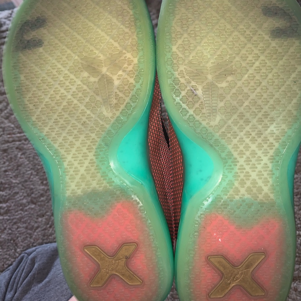 Kobe 10 easters - Picture 7 of 7